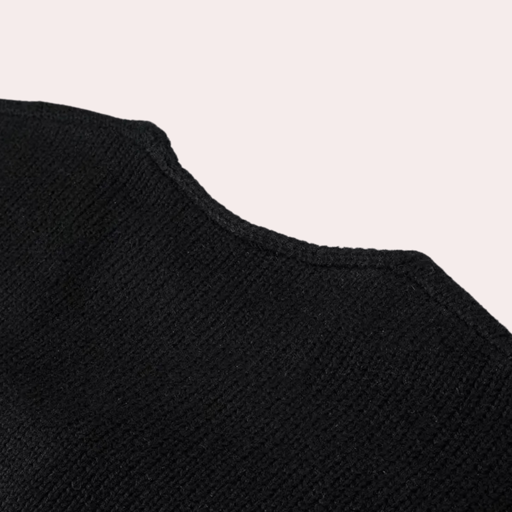 Betty - A classic and luxurious women's waistcoat that impresses with its elegance