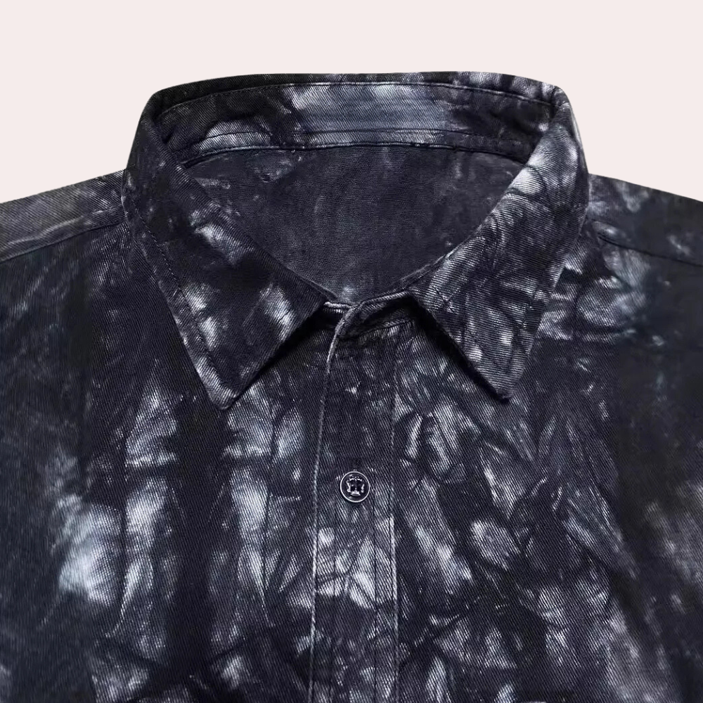 Men's DANIIL shirt: Elegance and style at your fingertips!