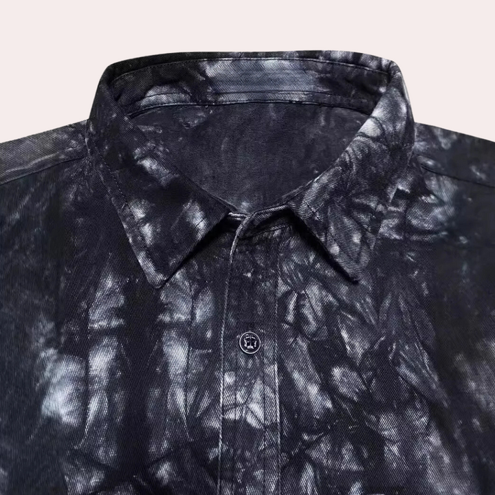 Men's DANIIL shirt: Elegance and style at your fingertips!