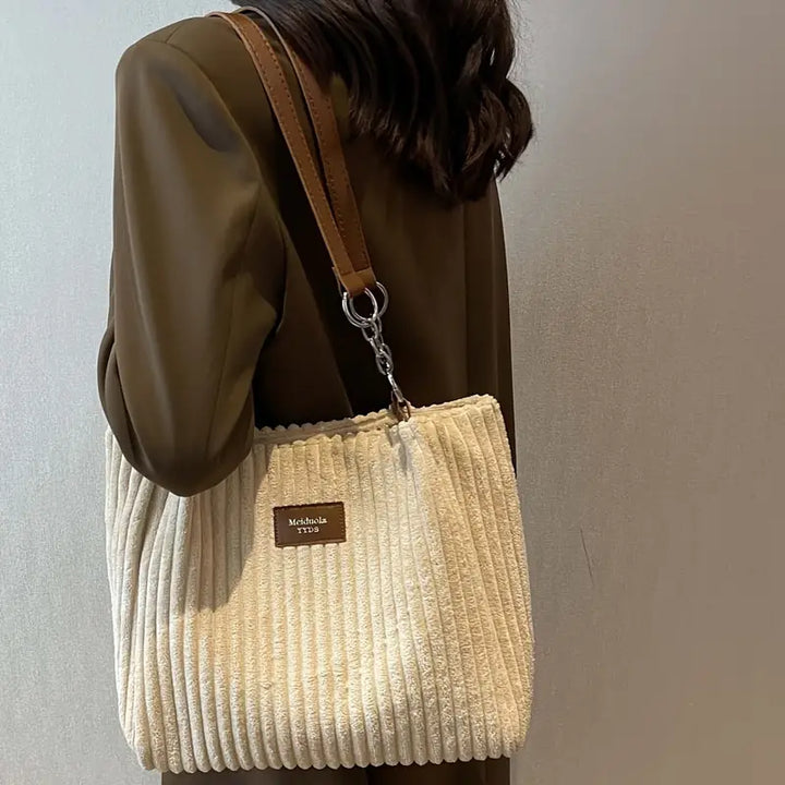Clémence™ bag in corduroy: stylish everyday elegance with maximum comfort