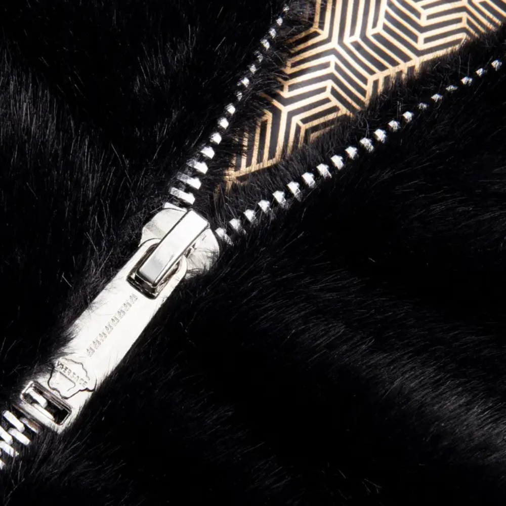 GUGLIELMO - An elegant and comfortable winter coat for the modern man