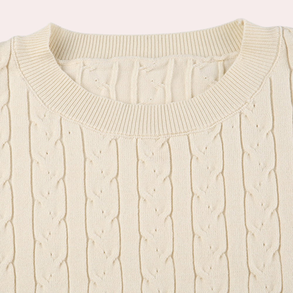 ANISSA - Stylish women's knitwear set with a modern twist
