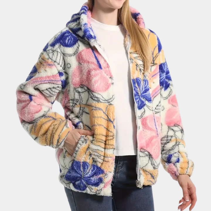 Stylish and versatile women's coat from brand Loreen