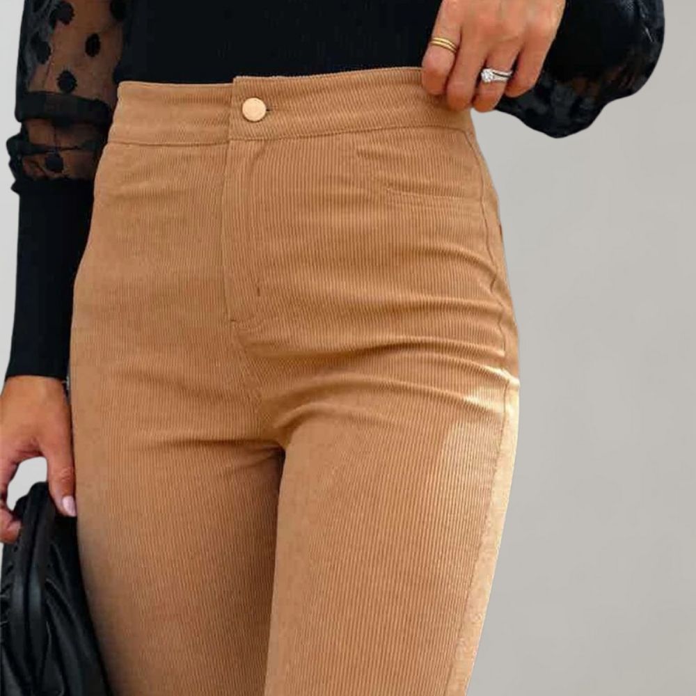 Abel - Elegant corduroy trousers with a flared cut!