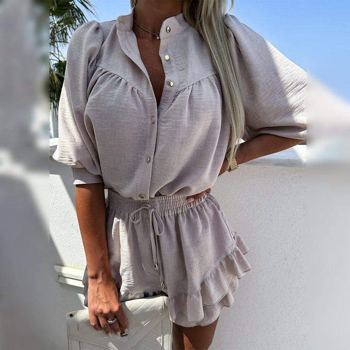 Stylish women's set - Bring elegance to your fashion collection!