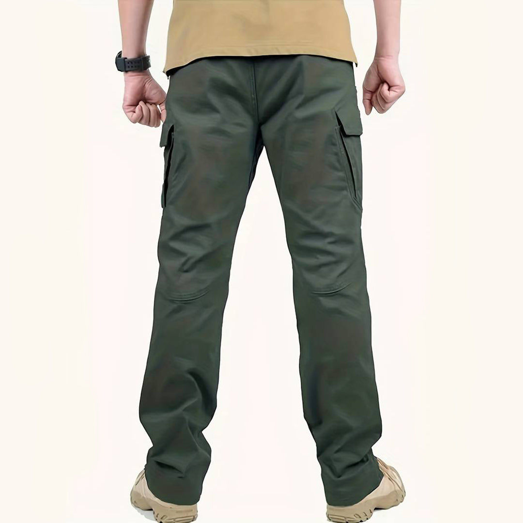 Stylish eco-friendly cargo trousers for the modern man - ELMER