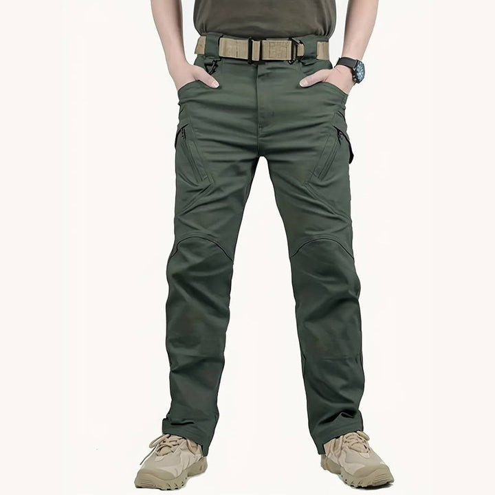Stylish eco-friendly cargo trousers for the modern man - ELMER