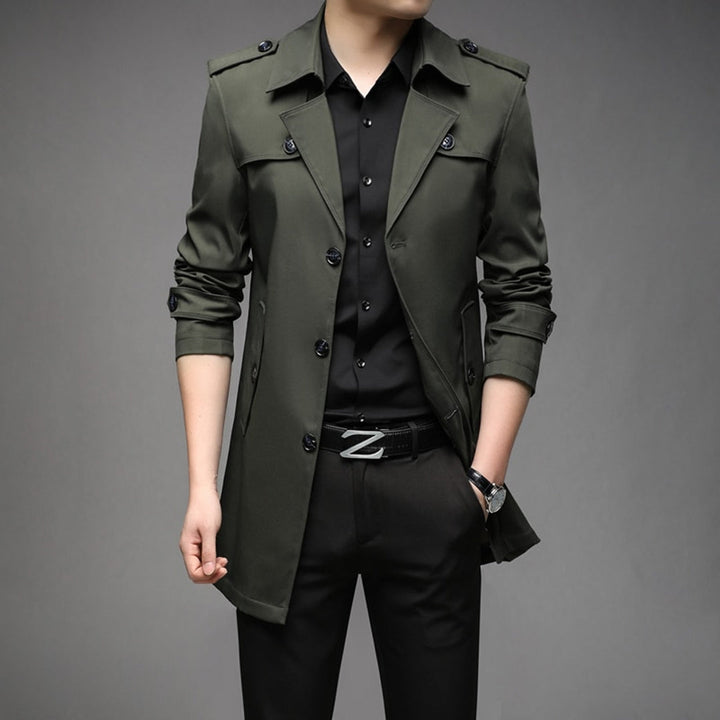 A stylish and elegant men's bag that emphasises timeless chic