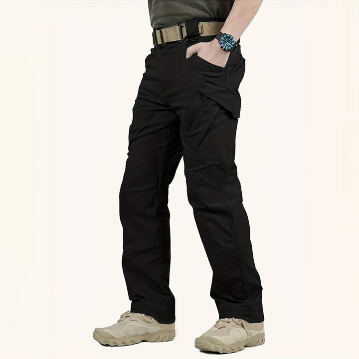 Stylish eco-friendly cargo trousers for the modern man - ELMER