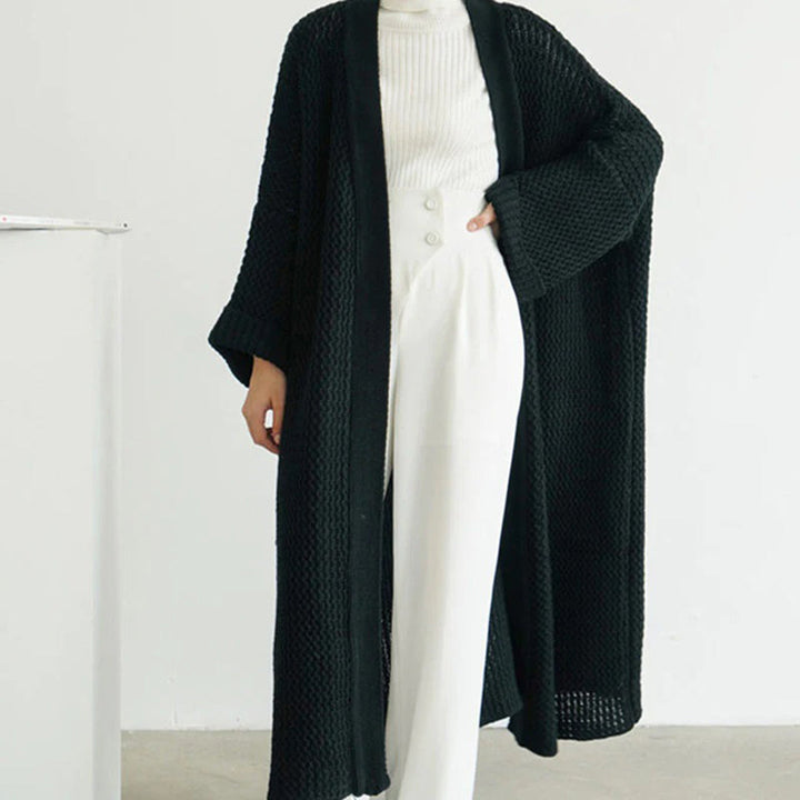 Stylish and elegant ABIGAIL cardigan - a must-have in your wardrobe!