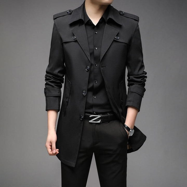 A stylish and elegant men's bag that emphasises timeless chic
