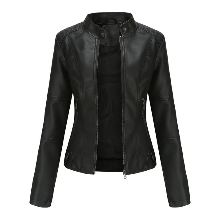 MILENA leather jacket: the perfect combination of elegance and style at your fingertips!