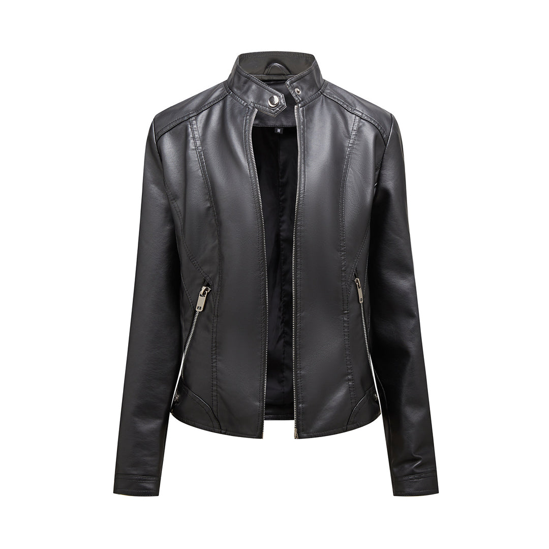 The classic SLAVKA leather jacket: an enduring elegance that will highlight your unique style