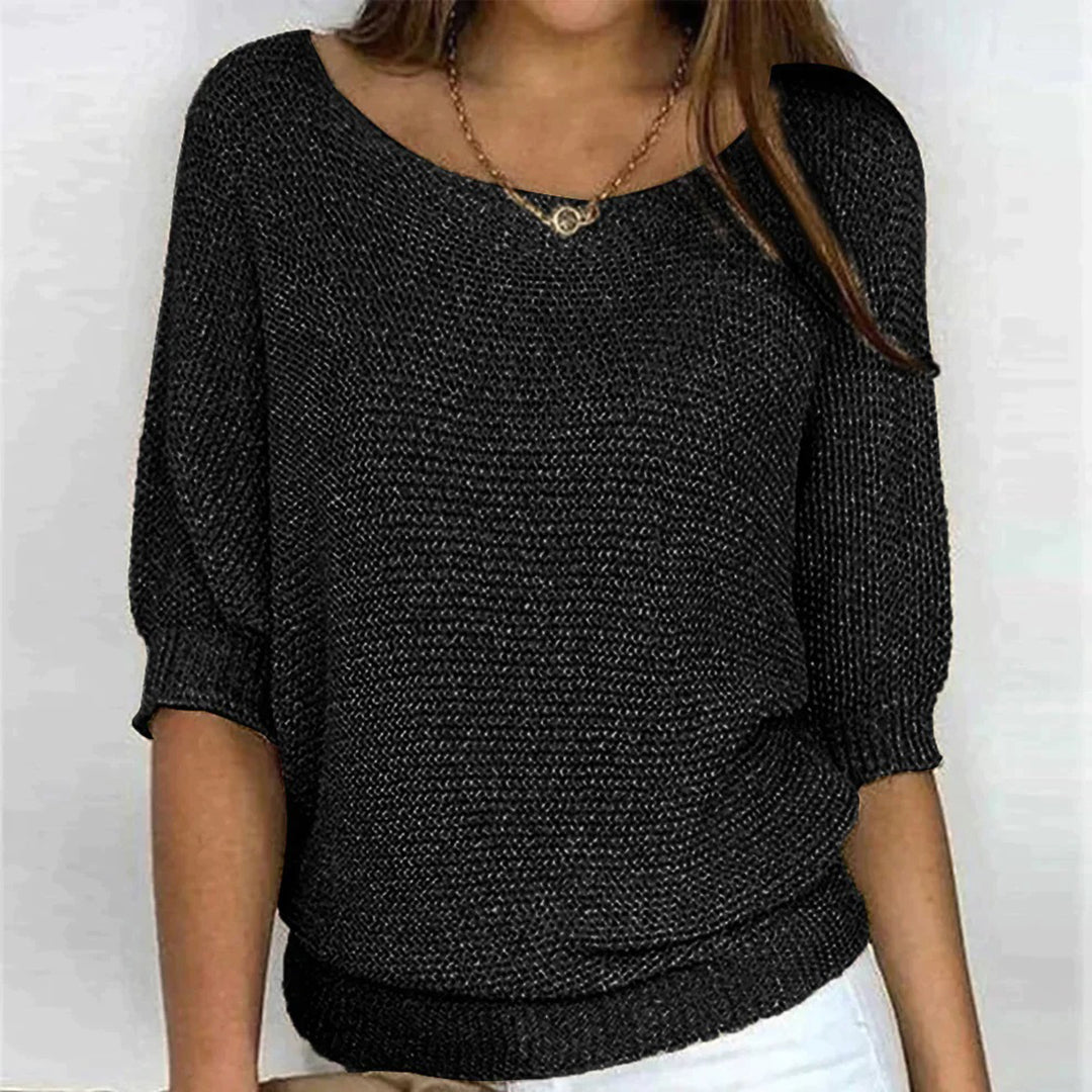 A stylish and comfortable GENEVIEVE blouse: the perfect choice for any occasion!