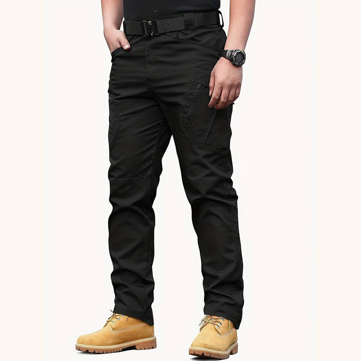 Stylish eco-friendly cargo trousers for the modern man - ELMER