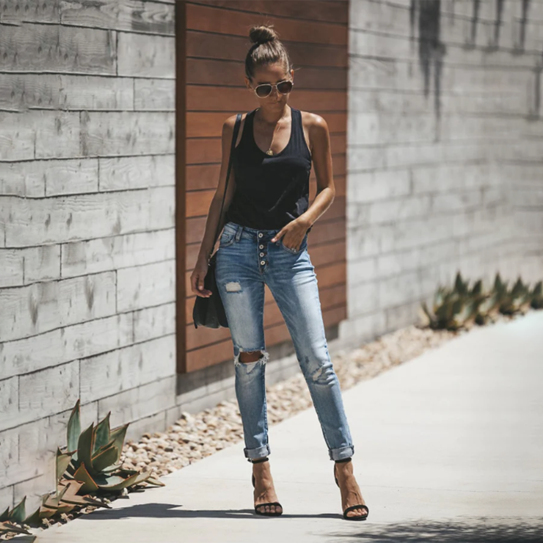 Fashionable ripped jeans for women - LISELOTTE