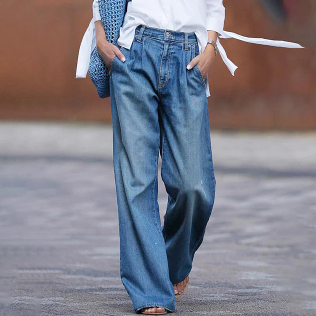 ALEXANDRA - Stylish jeans in a relaxed fit for comfort and elegance
