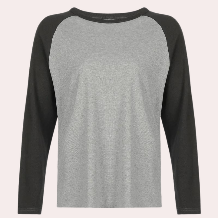 The Brigid long-sleeved T-shirt: classic elegance perfect for every moment!