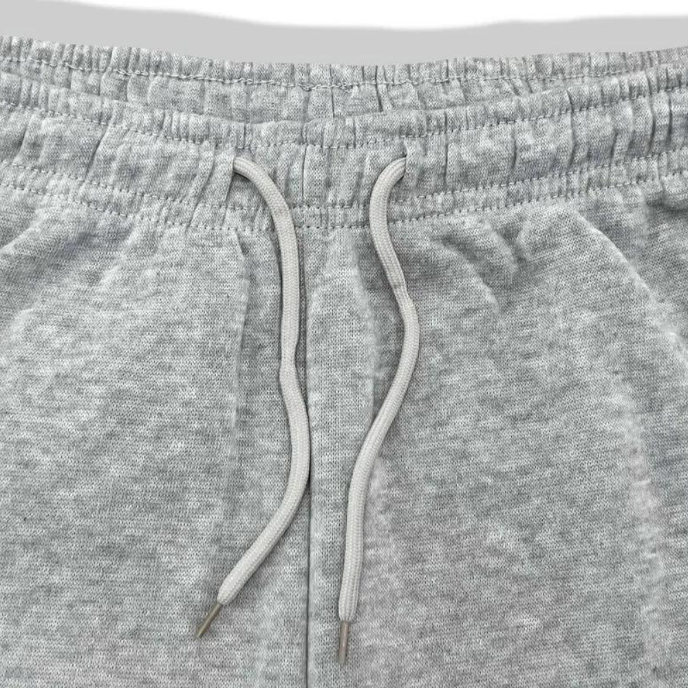 TYGO - Stylish men's cargo trousers: the perfect combination of elegance and functionality!