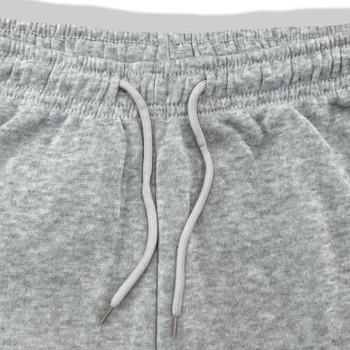 TYGO - Stylish men's cargo trousers: the perfect combination of elegance and functionality!