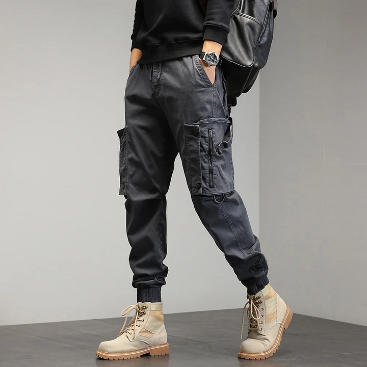 Stylish and extremely comfortable LIAS cargo trousers - the perfect choice for any occasion!