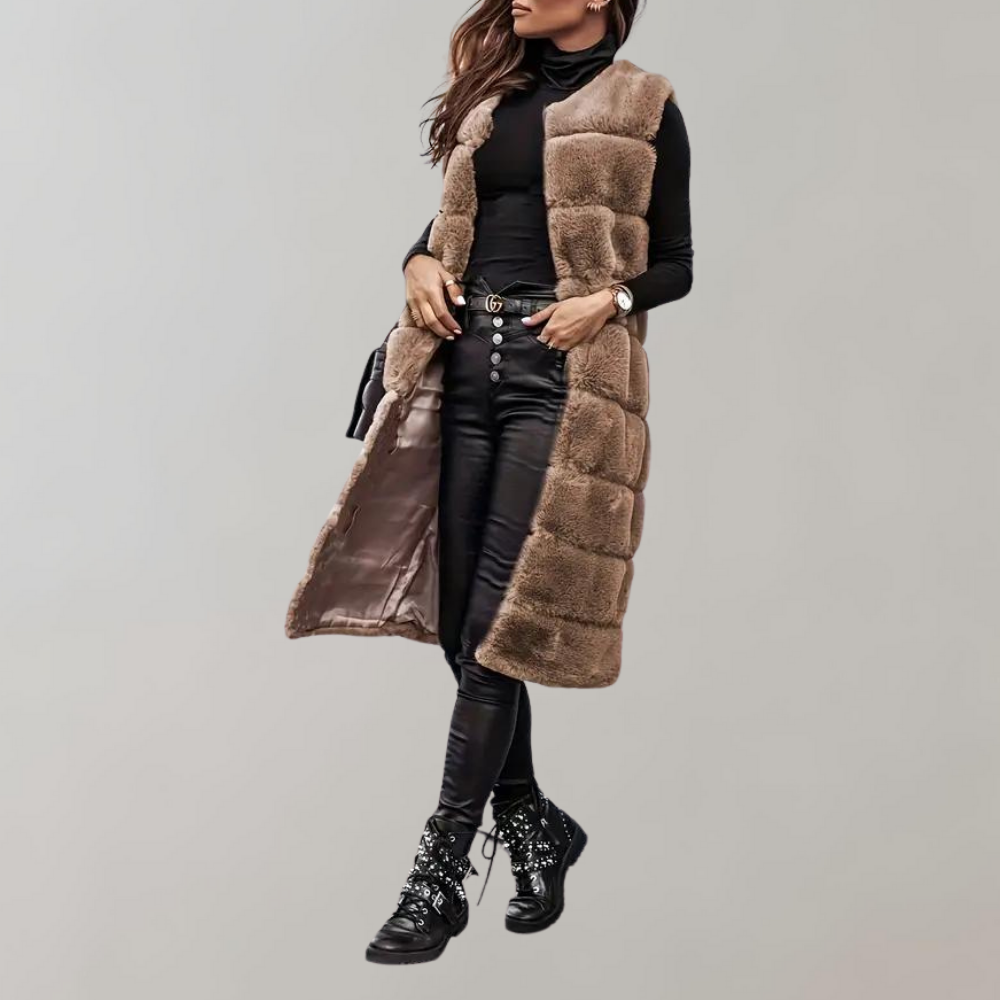 Stylish and elegant women's winter jacket - Haika Collection