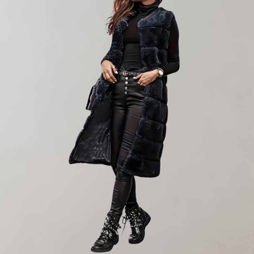 Stylish and elegant women's winter jacket - Haika Collection
