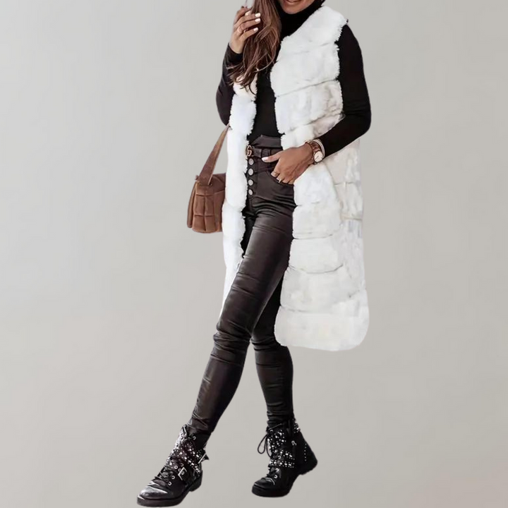 Stylish and elegant women's winter jacket - Haika Collection
