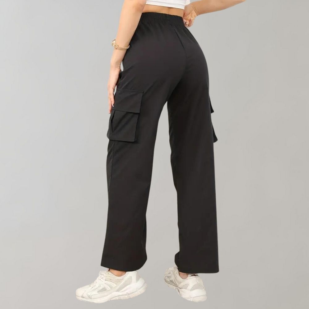 Stylish Marja cargo trousers for women with functional slip pockets