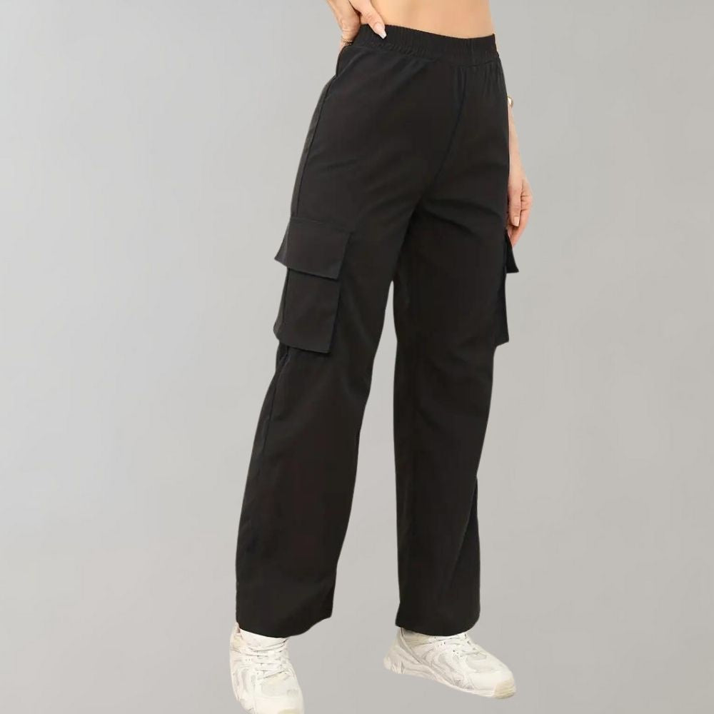 Stylish Marja cargo trousers for women with functional slip pockets