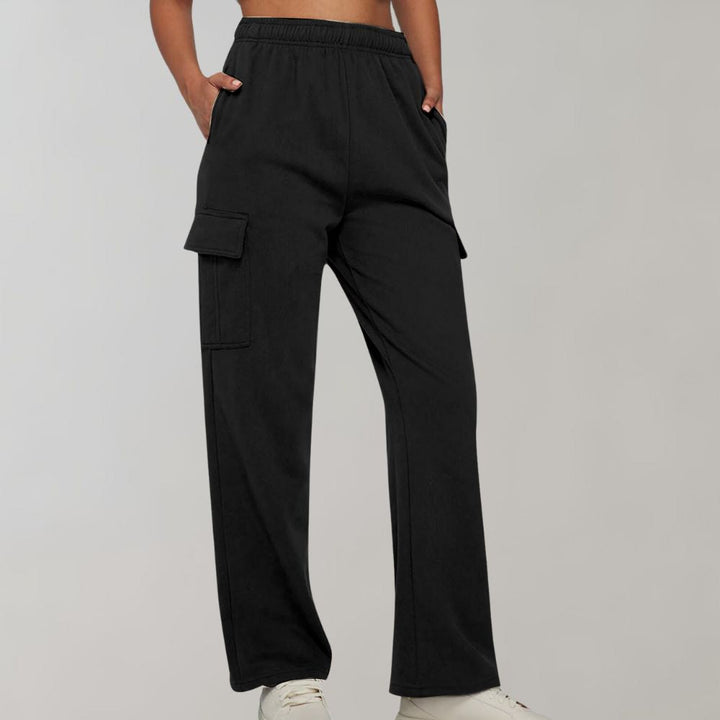 Stylish Marja cargo trousers for women with functional slip pockets