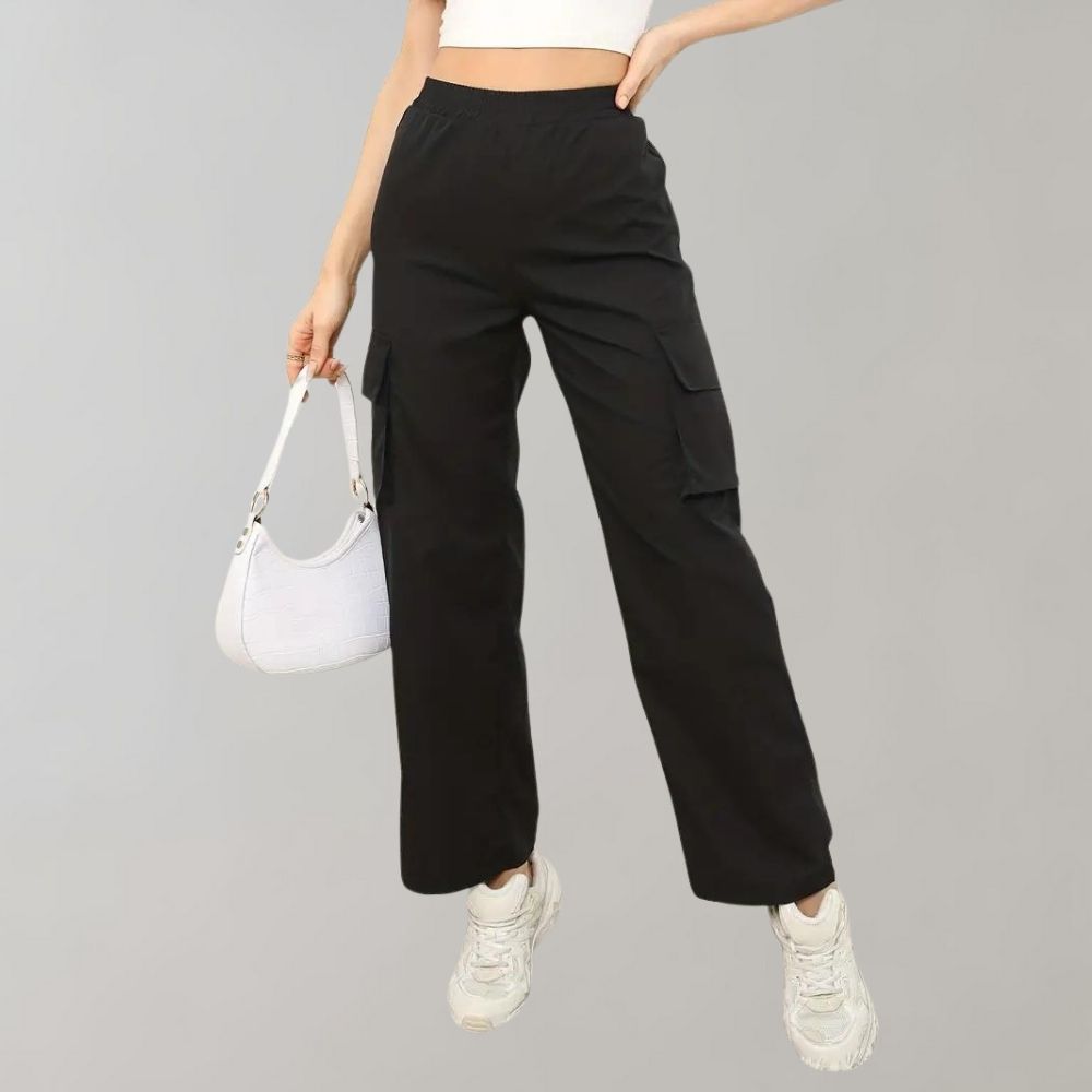 Stylish Marja cargo trousers for women with functional slip pockets