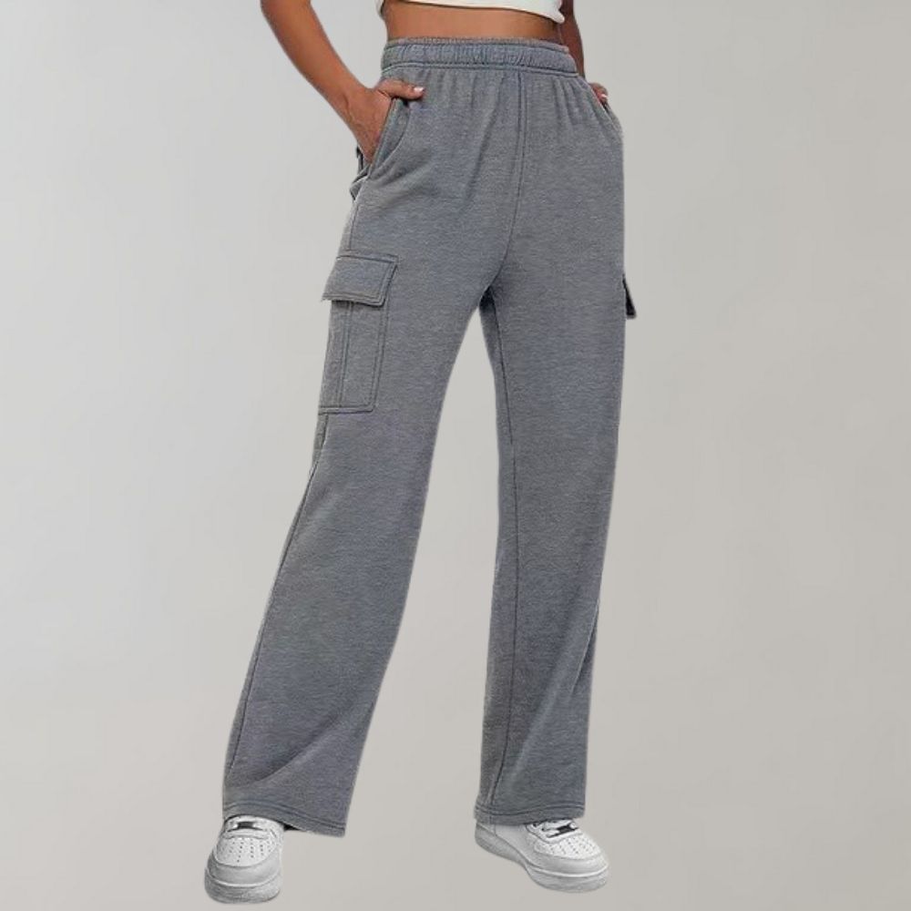 Stylish Marja cargo trousers for women with functional slip pockets