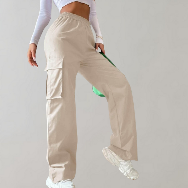 Marjo - Elegant and fashionably tailored cargo trousers for women