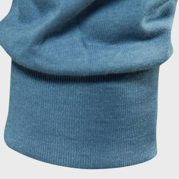 Elegant matte long sleeve T-shirt - classics at their best