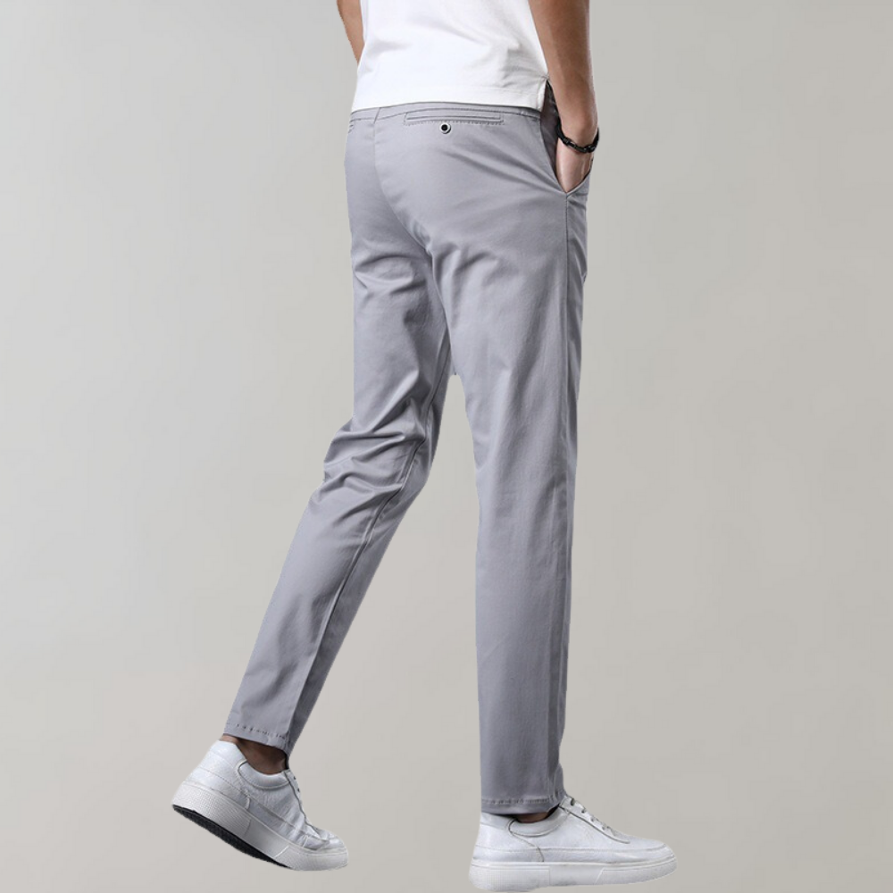 Konrad Slim Chino Trousers - The perfect combination of casual elegance!