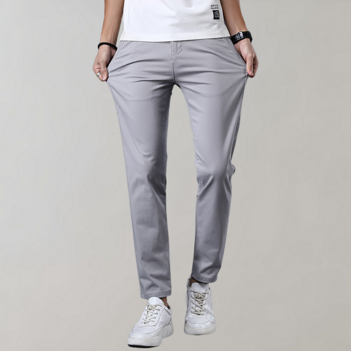 Konrad Slim Chino Trousers - The perfect combination of casual elegance!