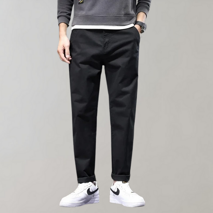 Mads - Stylish and comfortable men's chinos, perfect for any occasion