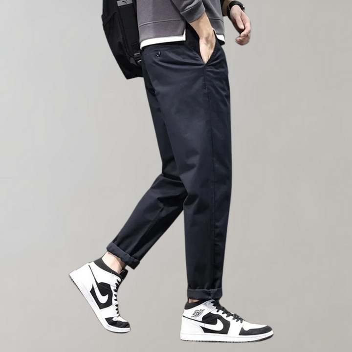 Mads - Stylish and comfortable men's chinos, perfect for any occasion