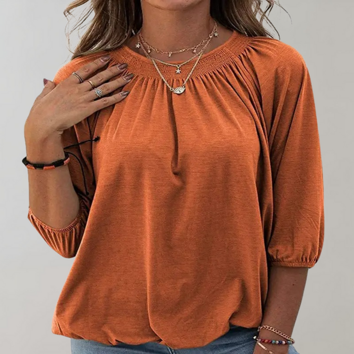 Women's Cornelia T-shirt - Classic elegance and sophistication at your fingertips