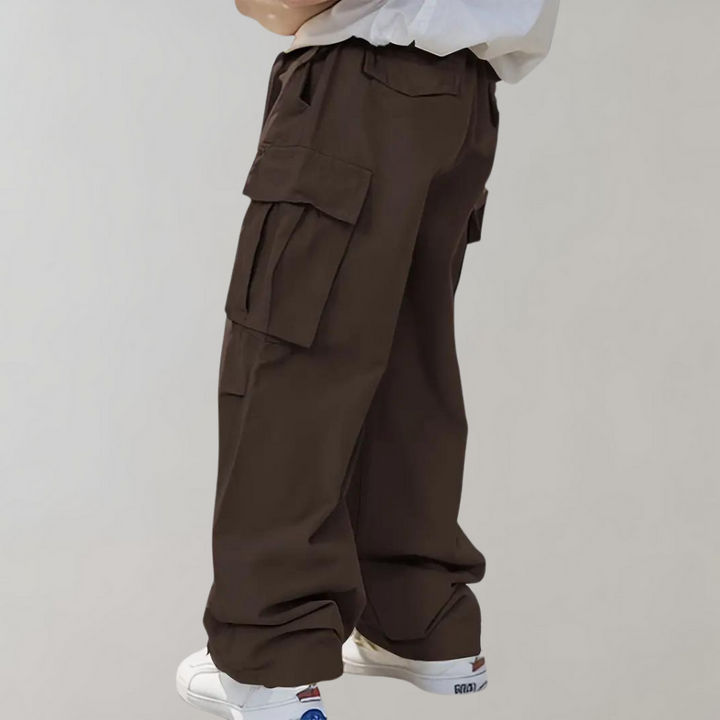 Stylish men's Asger cargo trousers in a slim fit - perfection and comfort for everyday wear!