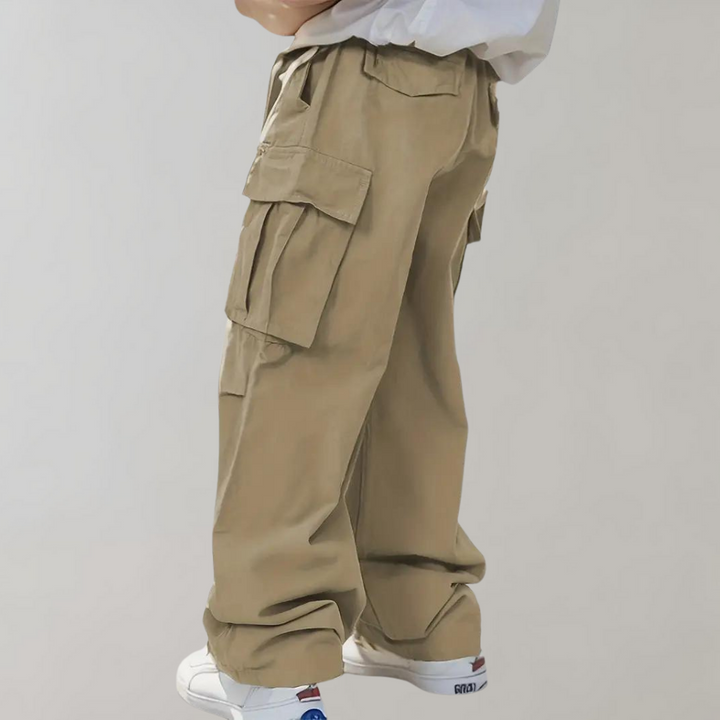 Stylish men's Asger cargo trousers in a slim fit - perfection and comfort for everyday wear!