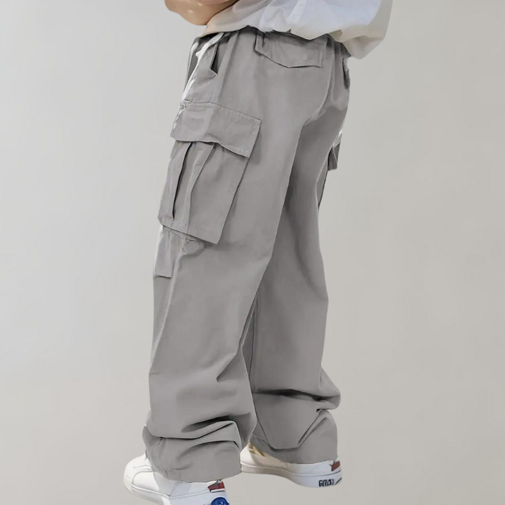 Stylish men's Asger cargo trousers in a slim fit - perfection and comfort for everyday wear!