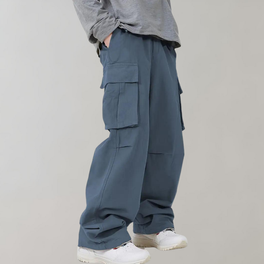 Stylish men's Asger cargo trousers in a slim fit - perfection and comfort for everyday wear!