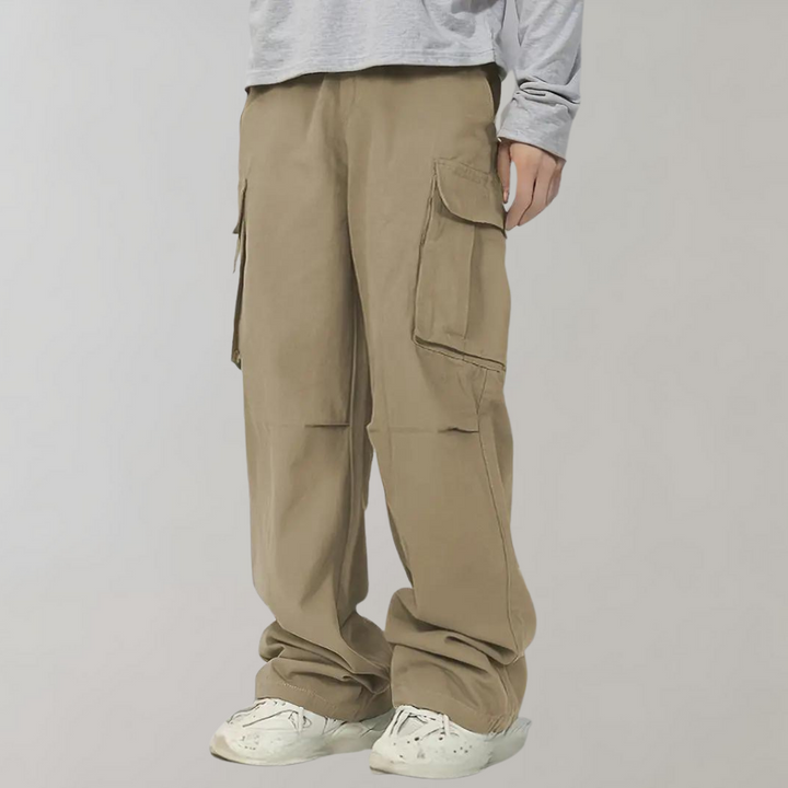 Stylish men's Asger cargo trousers in a slim fit - perfection and comfort for everyday wear!