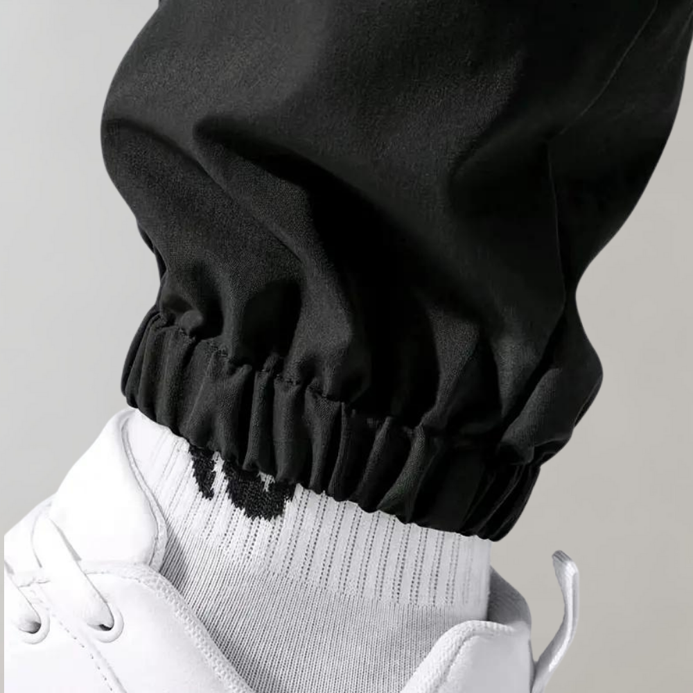 Falke - Modern men's cargo sports trousers with adjustable drawcord for active men