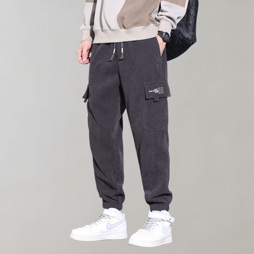 Men's Cargo Osvald trousers in corduroy - a combination of elegance and comfort for everyday wear!