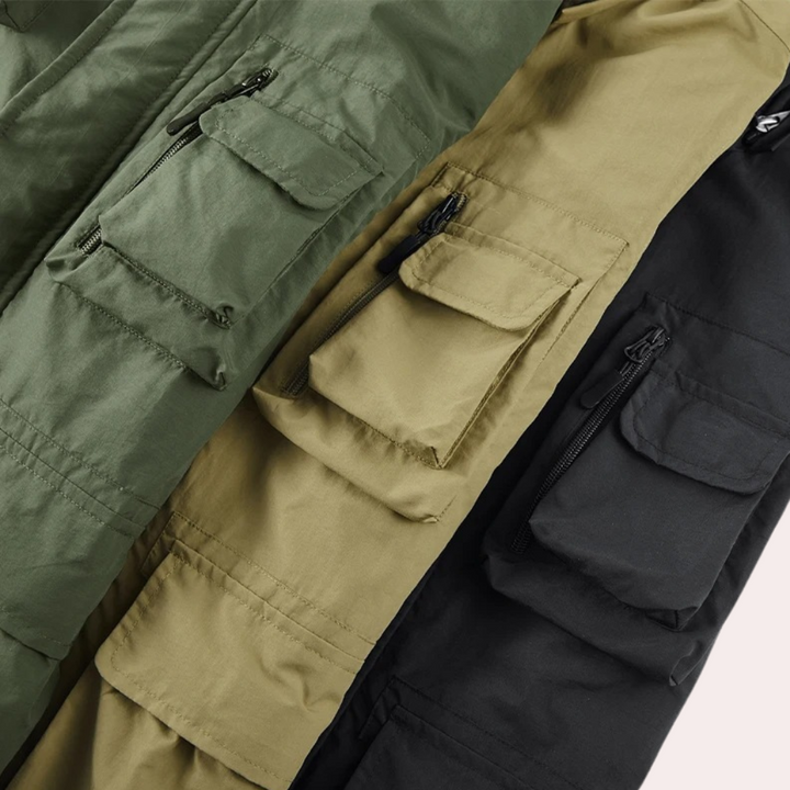 Andres - An extremely lightweight men's jacket that dries instantly and guarantees unparalleled comfort.