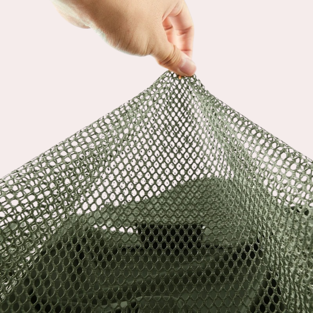Andres - An extremely lightweight men's jacket that dries instantly and guarantees unparalleled comfort.