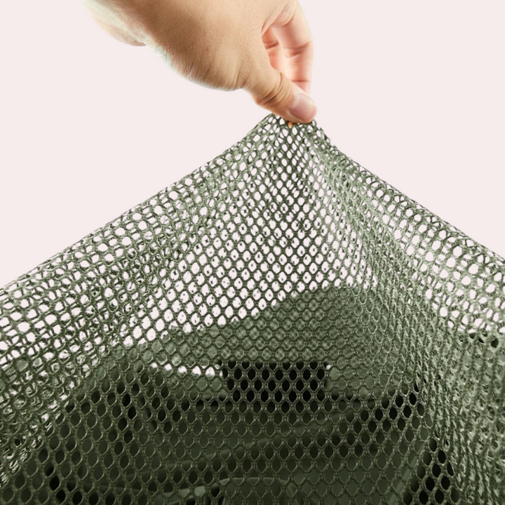 Andres - An extremely lightweight men's jacket that dries instantly and guarantees unparalleled comfort.